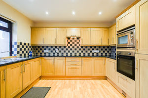 Photo 30- click for photo gallery